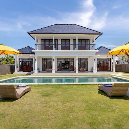Villa Besakih 5Br, 5 Mins To Beach - Canggu Esterno foto