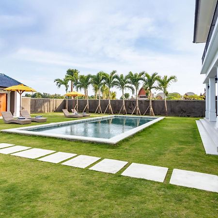 Villa Besakih 5Br, 5 Mins To Beach - Canggu Esterno foto