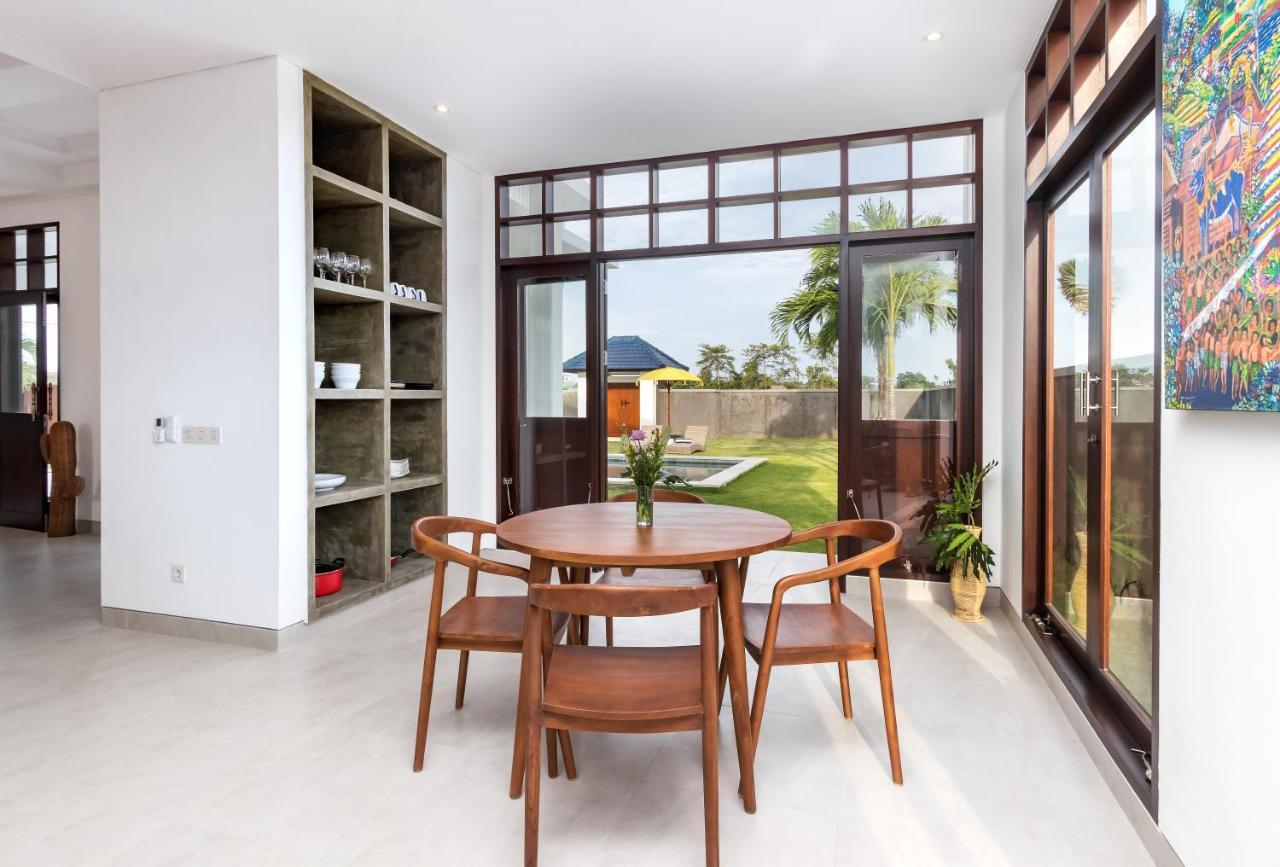 Villa Besakih 5Br, 5 Mins To Beach - Canggu Esterno foto